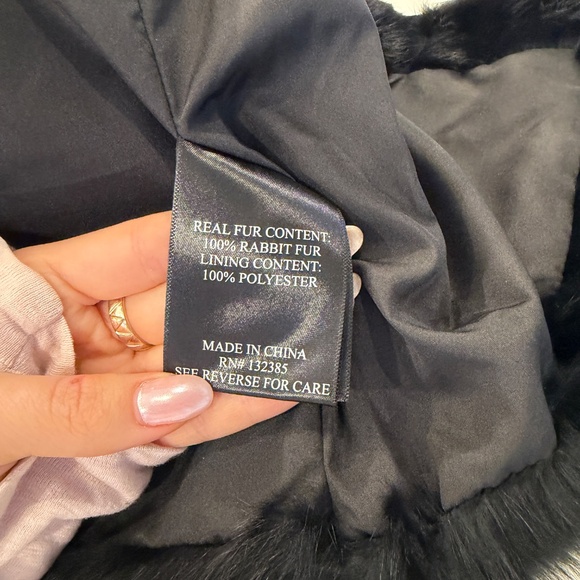 Love Token 100% Real Rabbit Fur Vest - Picture 6 of 6